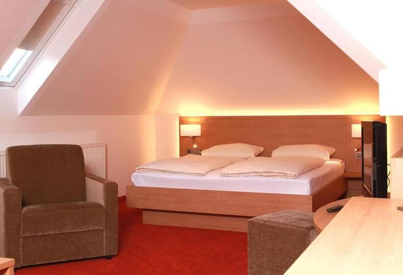 Номер Стандарт Трехместный, Goldenes Fass In Rothenburg Ob Der Tauber