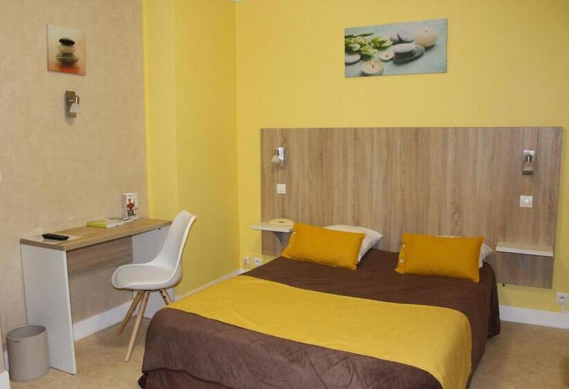 Номер Стандарт, Auberge De L Orisse Et Iris Hostel