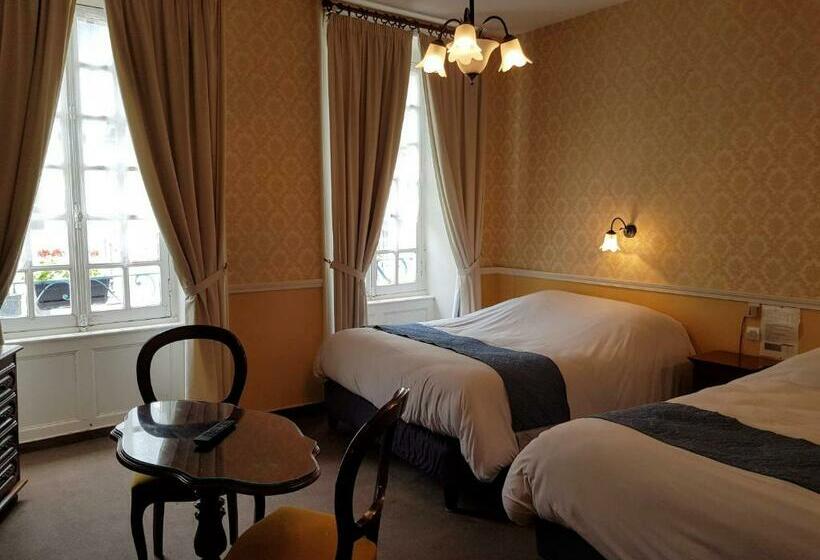 Четырехместный Номер Стандарт, Logis Le Grand Hôtel Du Louvre