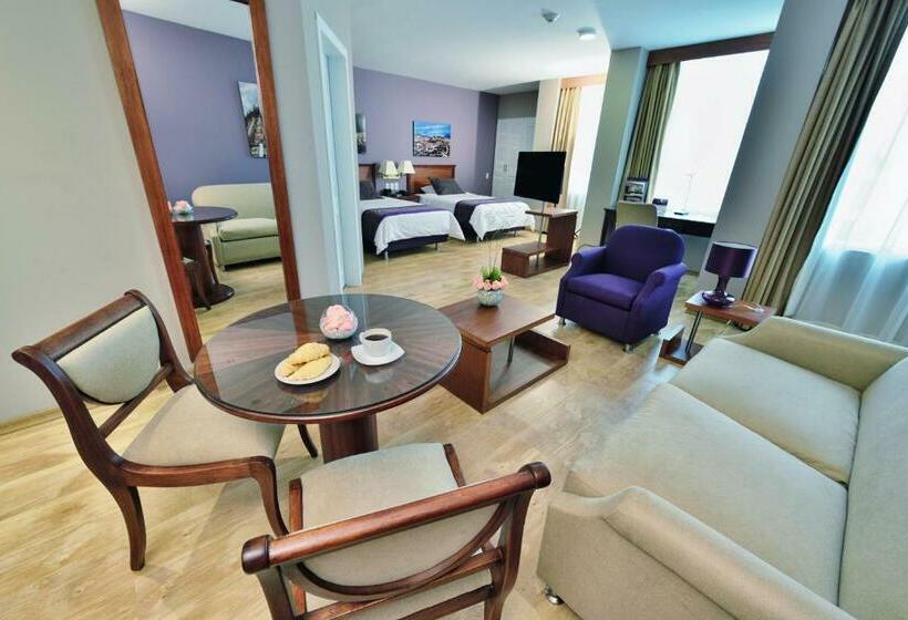 수피리어 스위트, Mercure Alameda Quito