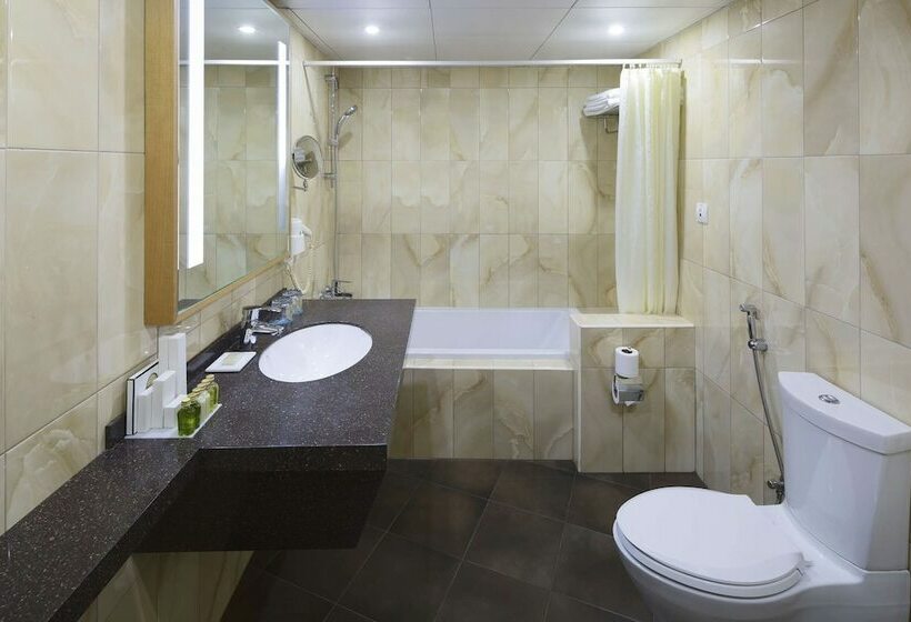 Номер Deluxe Вид на Город, Occidental Sharjah Grand