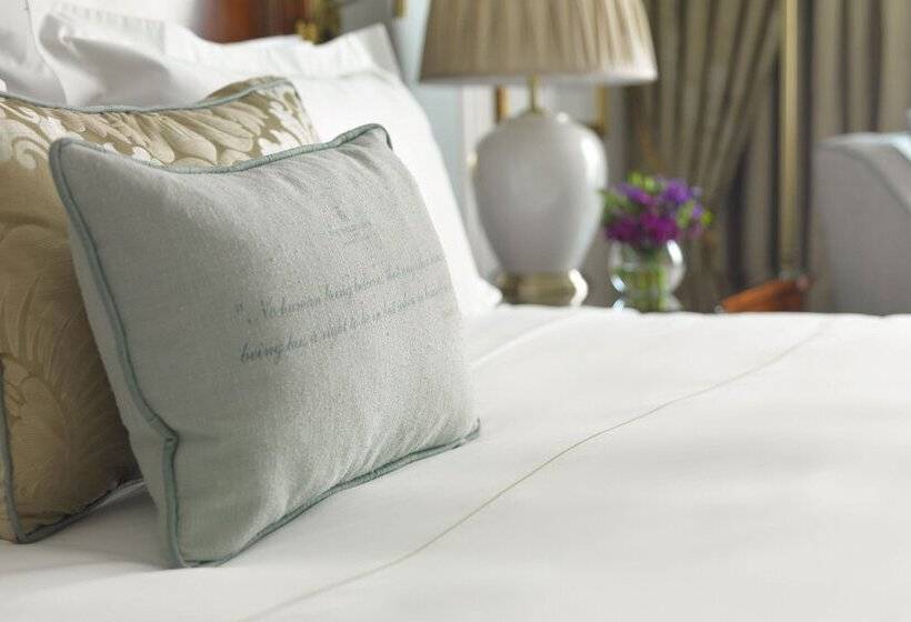 带2个双人床的标准工作室, The Shelbourne, Autograph Collection