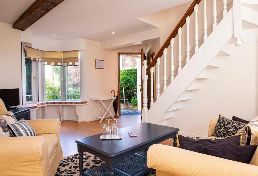 Номер Deluxe, Chateau De Montreuil