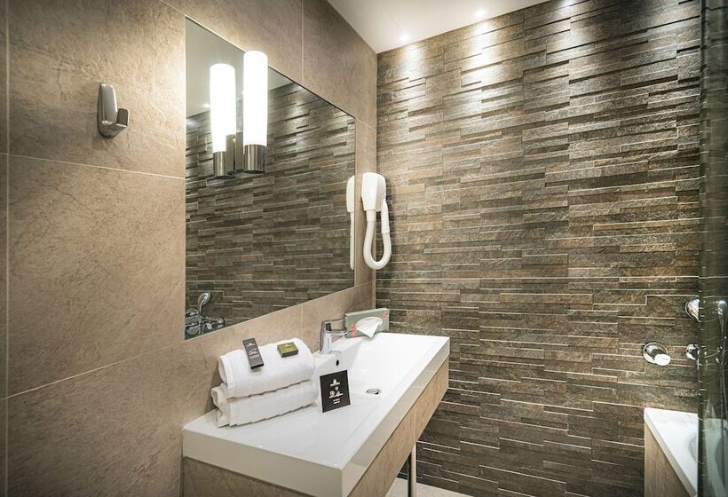Номер Престиж, Hôtel France Et Chateaubriand