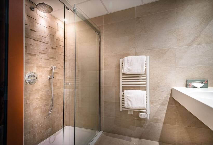 Номер Престиж, Hôtel France Et Chateaubriand