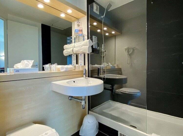 اتاق استاندارد, Kyriad Paris Ouest Colombes