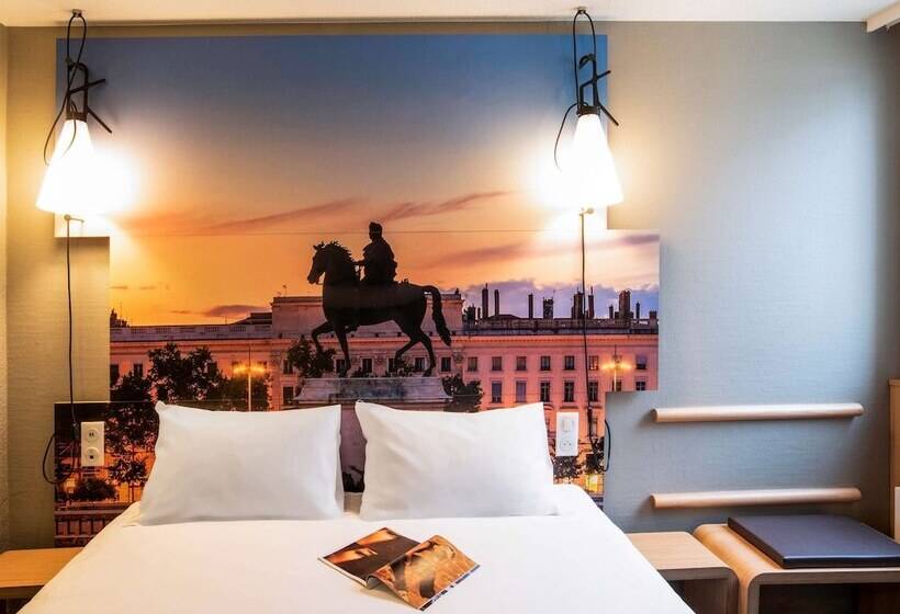 스탠다드 룸 더블 침대, Ibis Lyon Gerland Merieux