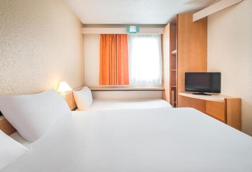 Номер Стандарт Трехместный, B&b Hotel Niort Sud Venise Verte