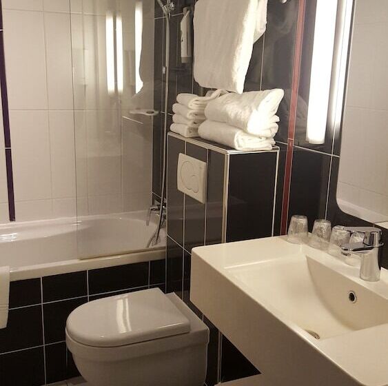 スタンダードルーム, Accueil Paris Pigalle Montmartre