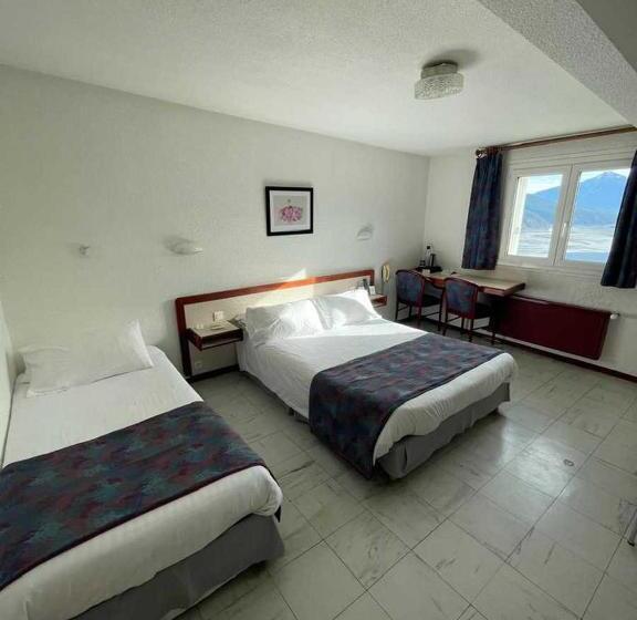 Номер Стандарт Трехместный, Logis Hotel Eden Lac