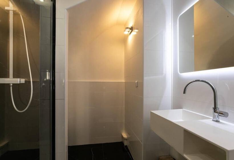 Quarto Triplo Estandar, Hôtel Le Mistral