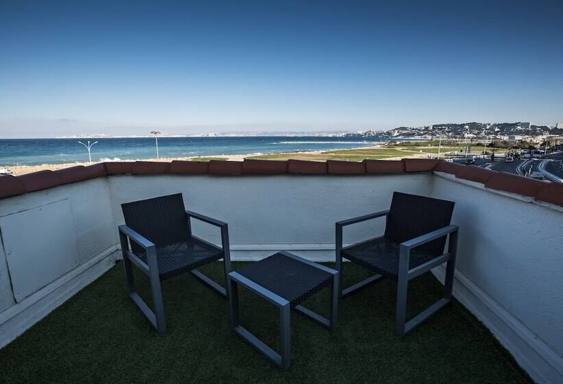 Triple Room Sea View, Hôtel Le Mistral
