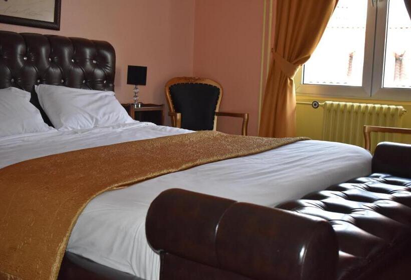 Номер Стандарт, Hôtel Le Sauvage