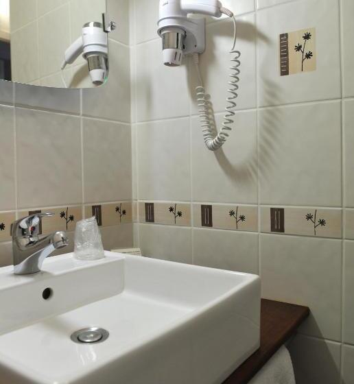 Номер Стандарт, Hôtel Les Tilleuls, Bourges