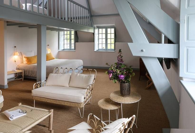 Семейный Номер, Moulin De L Abbaye