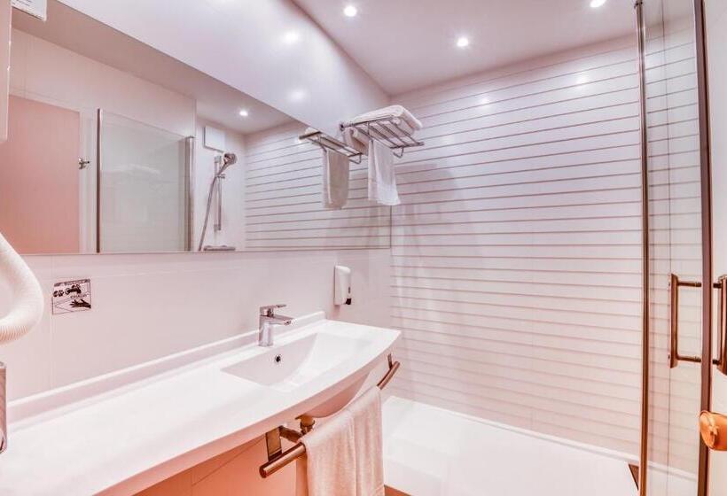 Номер Стандарт, Logis Nimotel Hôtel Cosy