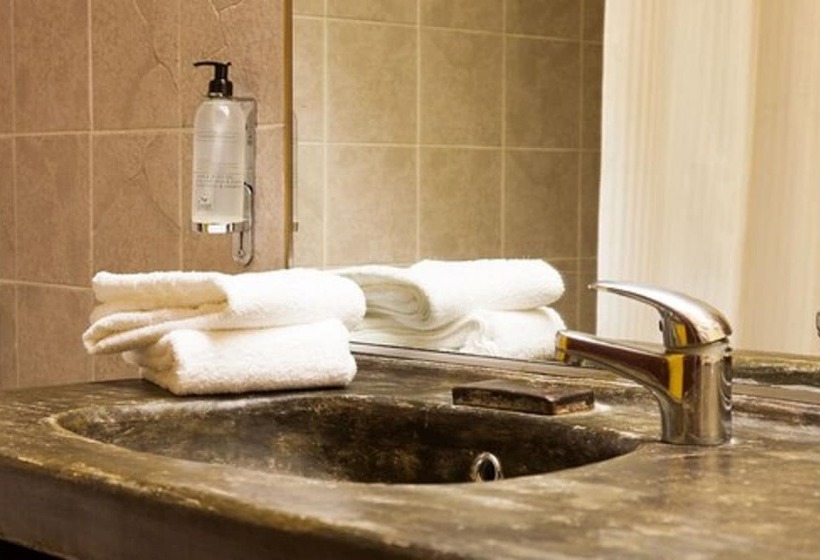 Номер Стандарт, Logis Nimotel Hôtel Cosy