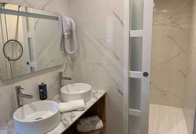 اتاق راحتی, Brit Hotel Privilège Le Royal   Centre Gare