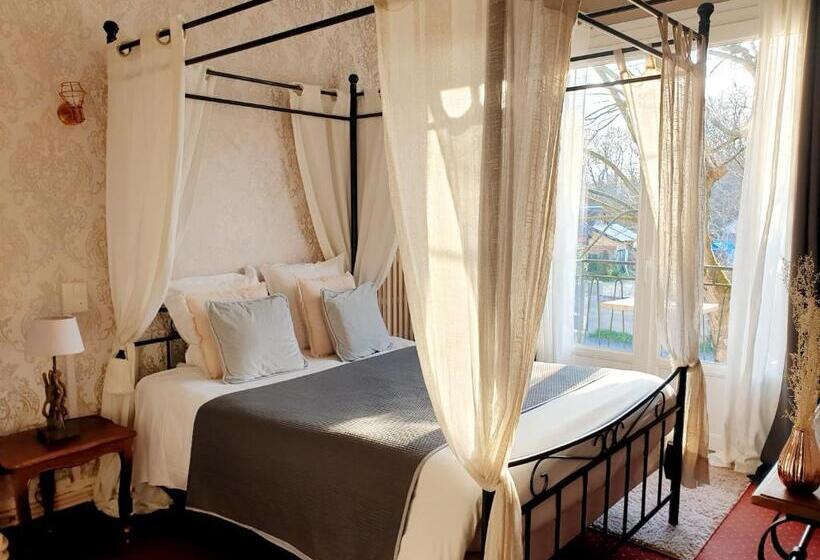 Номер Стандарт, Logis Hôtel Saint Cyr