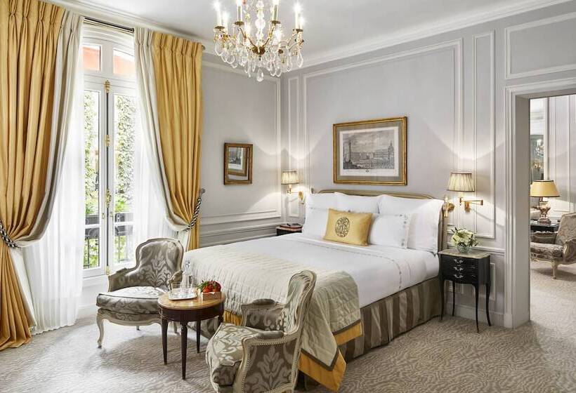 سوییت لوکس, Plaza Athenee  Dorchester Collection
