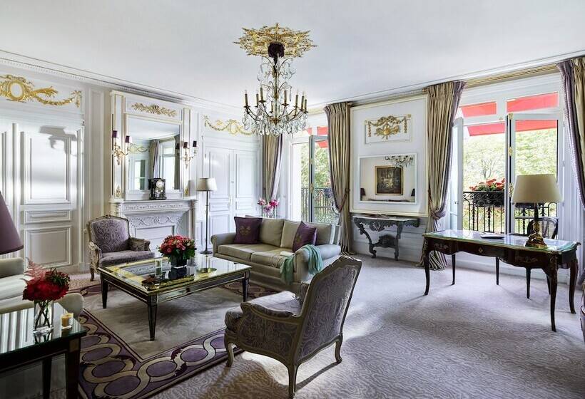 سوییت پرستیژ, Plaza Athenee  Dorchester Collection