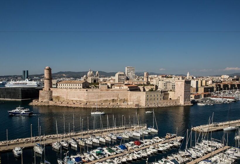 Номер Deluxe с Видом, Sofitel Marseille Vieux Port