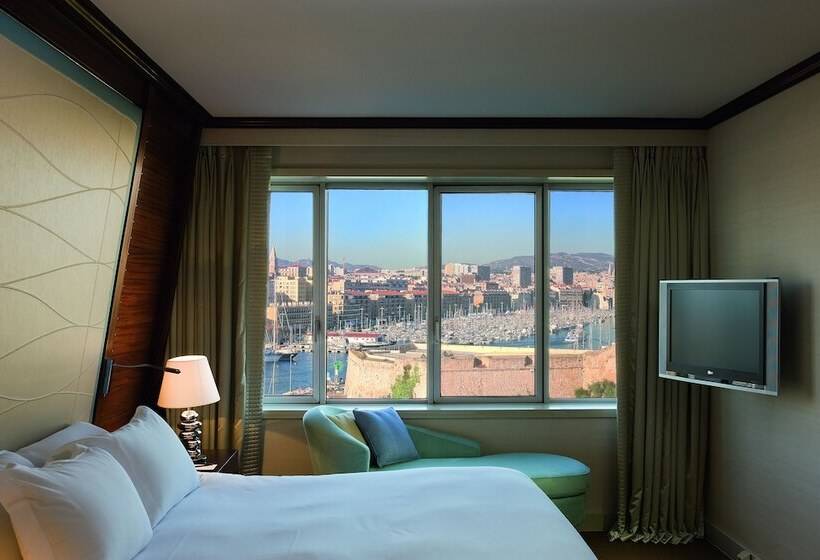 Люкс с Видом, Sofitel Marseille Vieux Port