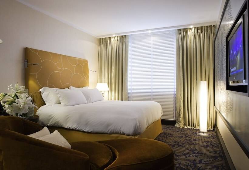 Номер Superior со СПА доступом, Sofitel Marseille Vieux Port