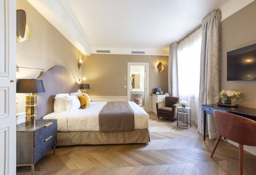 سوییت لوکس, Residence Foch