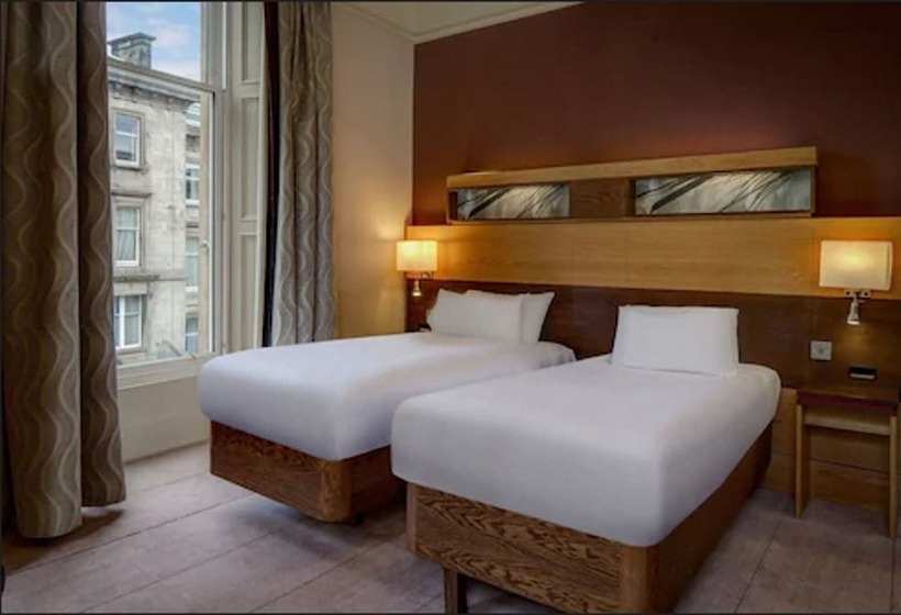 Номер Стандарт, Edinburgh Grosvenor