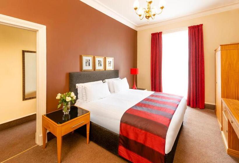 سوییت جونیور, Millennium Hotel Glasgow