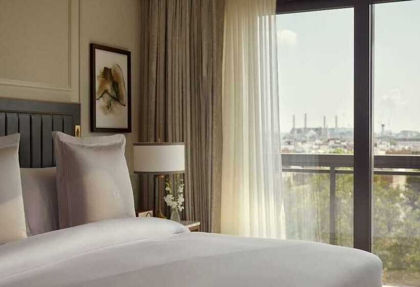 Номер Deluxe, Jumeirah Carlton Tower London