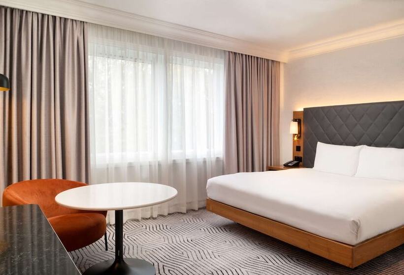 Номер Стандарт Адаптированный для Инвалидов, Hilton London Olympia