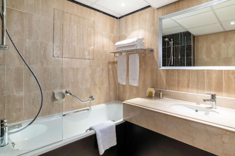 Номер Стандарт Индивидуальный, Hilton London Olympia