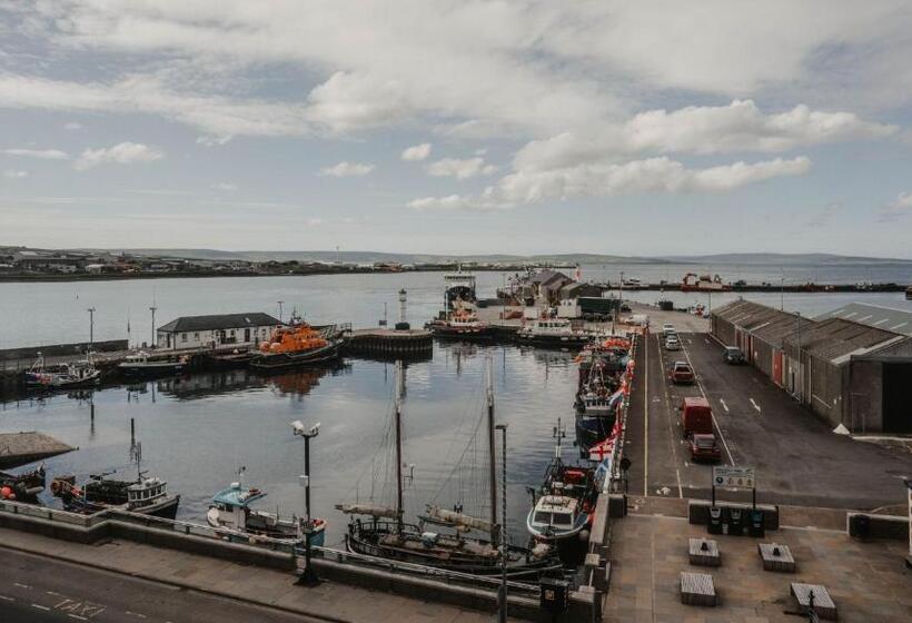 Полулюкс Вид на Море, The Kirkwall