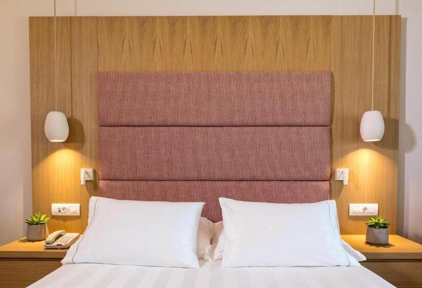 Трехместный Номер Стандарт Боковой Вид на Море, Amada Colossos Resort