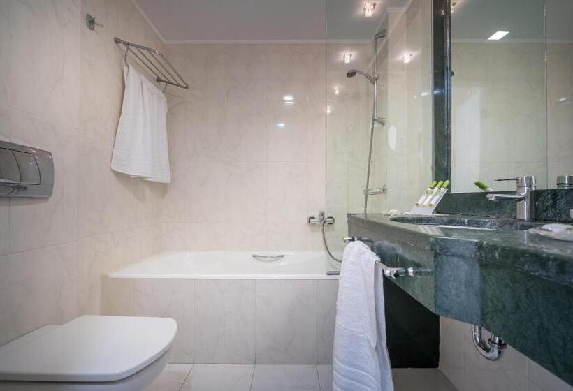 Номер Стандарт с Балконом, Galaxy Beach Resort Bw Premier Collection