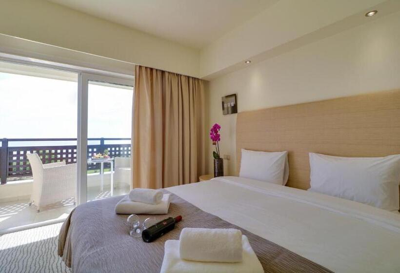 Номер Стандарт Боковой Вид на Море, Olympian Bay Grand Resort