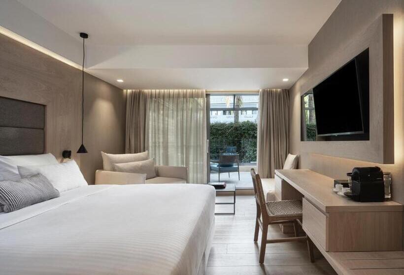 Номер Deluxe с Террасой, Sea View