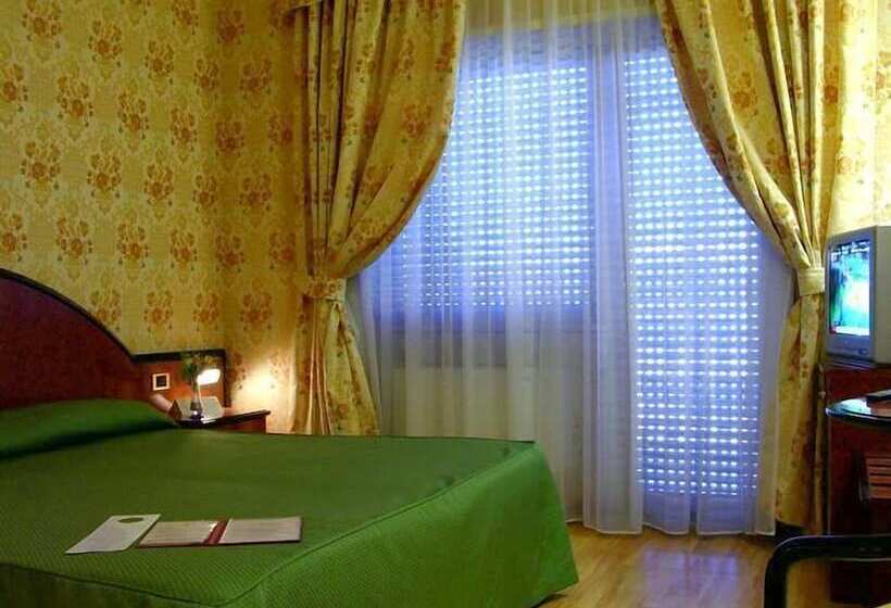 Номер Стандарт, Grand Hotel Dei Cesari