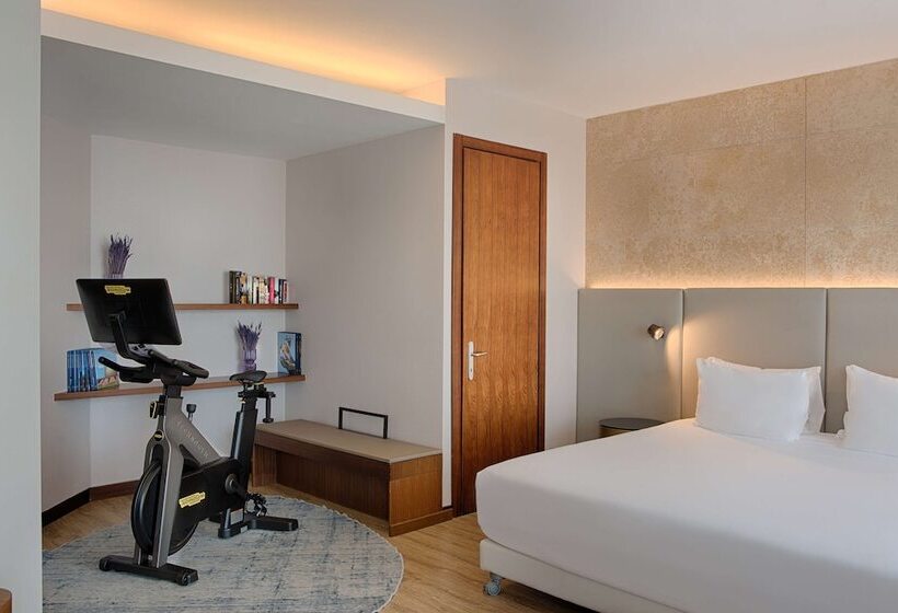 Junior Suite con Terrazza, NH Bologna De La Gare