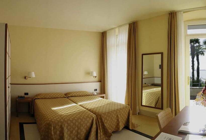 Номер Классический Вид на Озеро, Monte Baldo E Villa Acquarone
