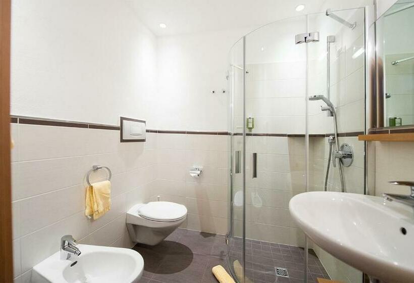 Номер Стандарт с Балконом, Paradies