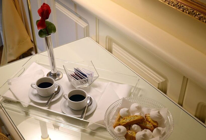 スタンダードルーム, Ambasciatori Palace