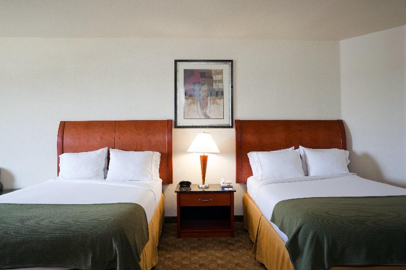 سوییت جونیور, Lord Byron   Small Luxury Hotels Of The World