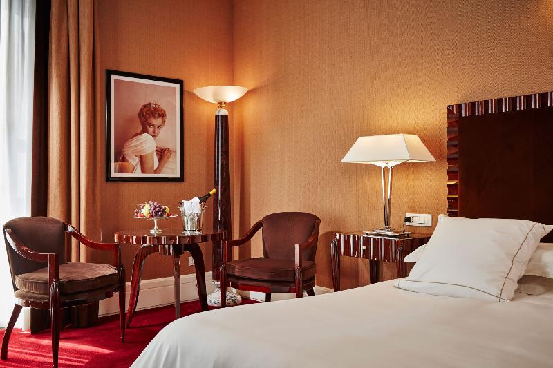 سوییت جونیور, Lord Byron   Small Luxury Hotels Of The World