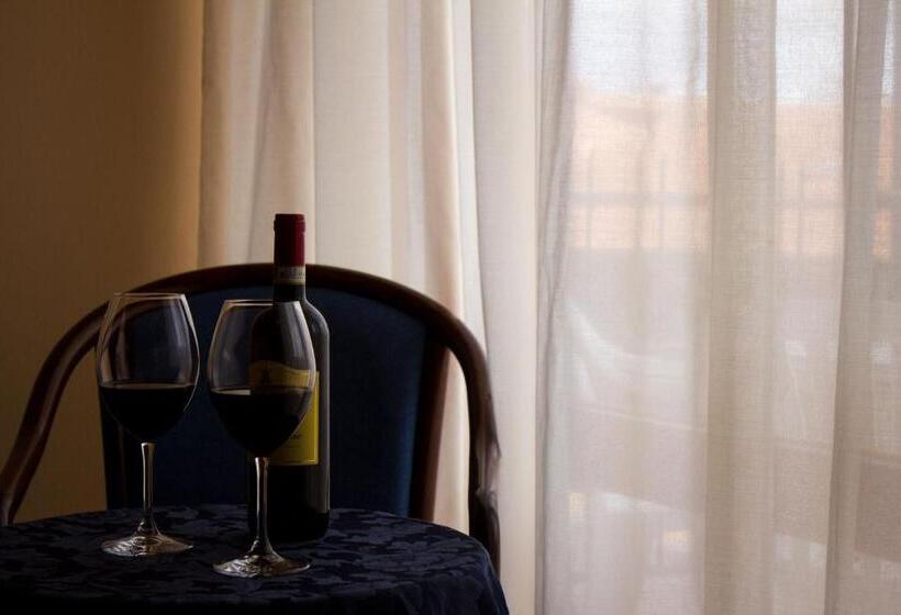 スタンダードルーム, Ristorante Tre Stelle