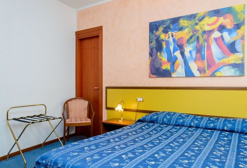 スタンダードルーム, Bes Hotel Papa San Pellegrino Terme