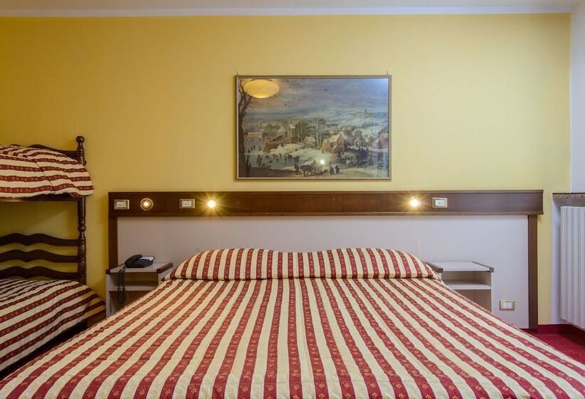 スタンダード４人部屋, Bes Hotel Papa San Pellegrino Terme