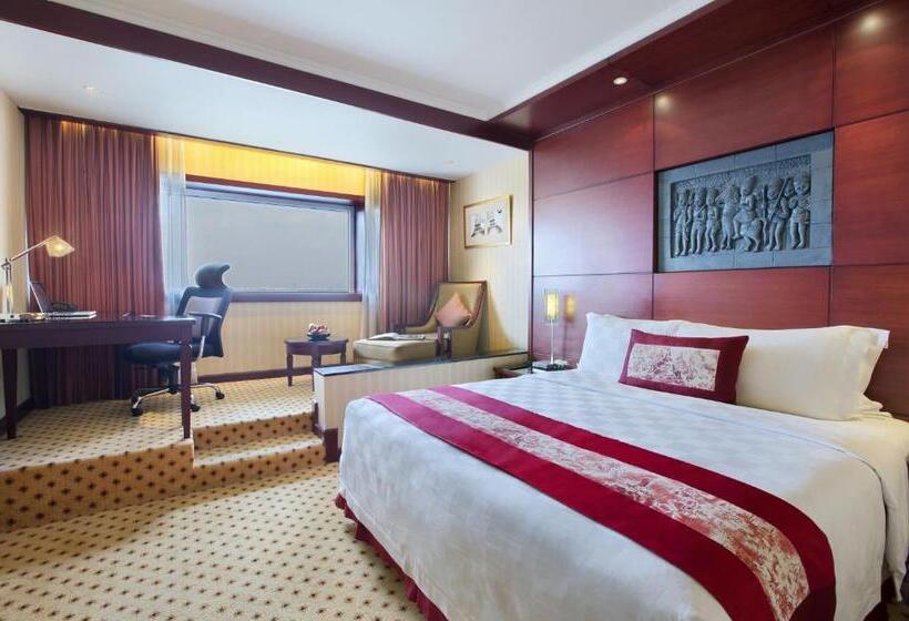 Номер Премиум, Borobudur Jakarta